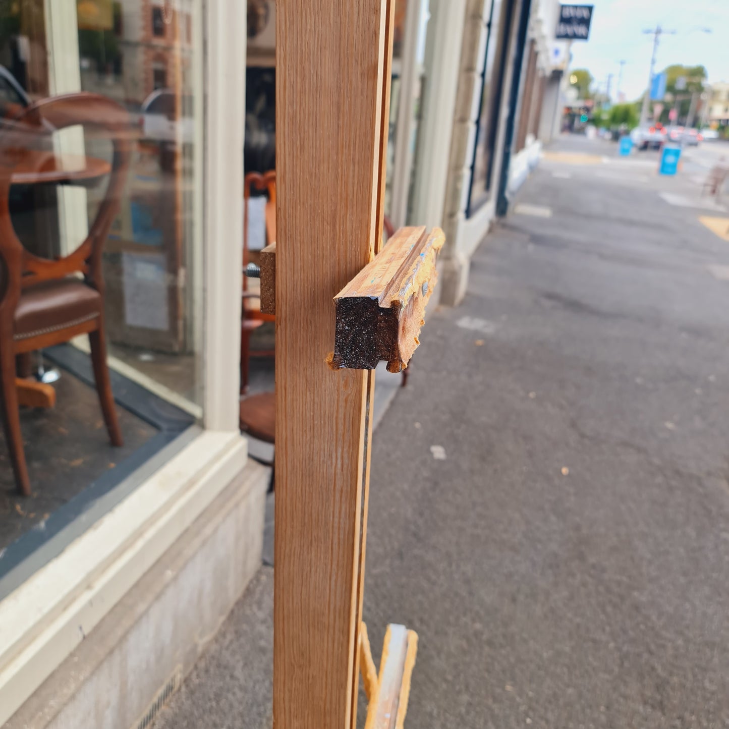 An Adjustable Studio Easel