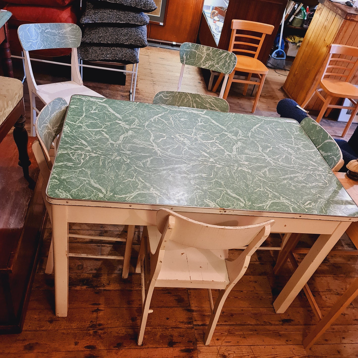 Retro Kitchen Table and Six 6 Chairs 1950 Formica