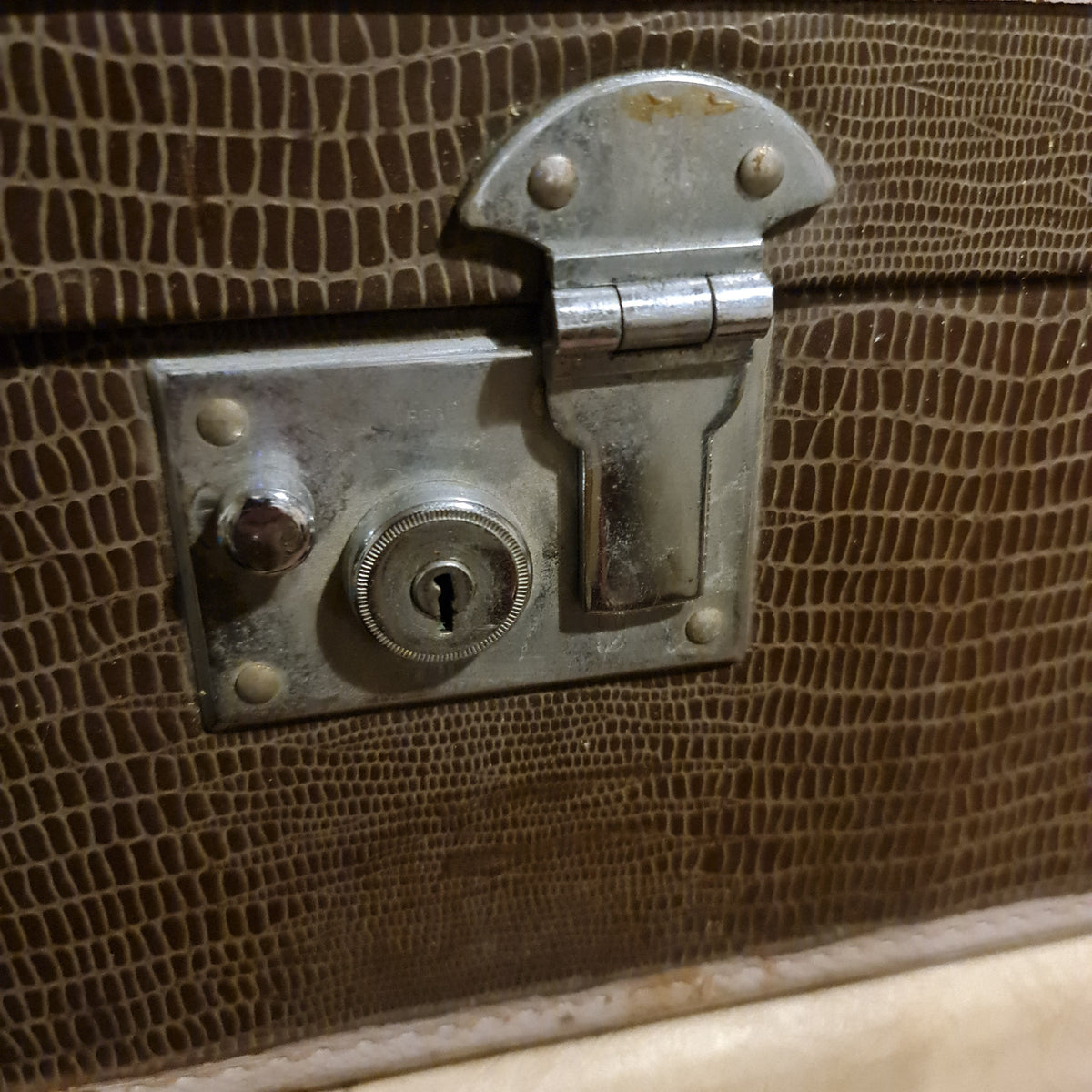 Individual Vintage Suitcases