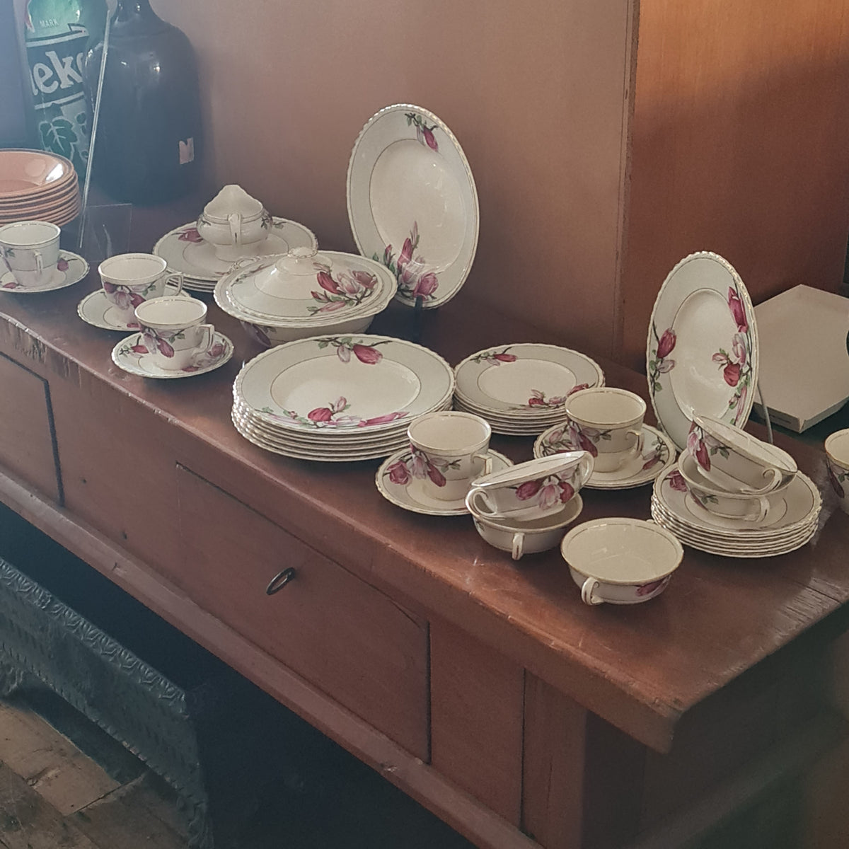 China Setting Part Magnolia by Myott