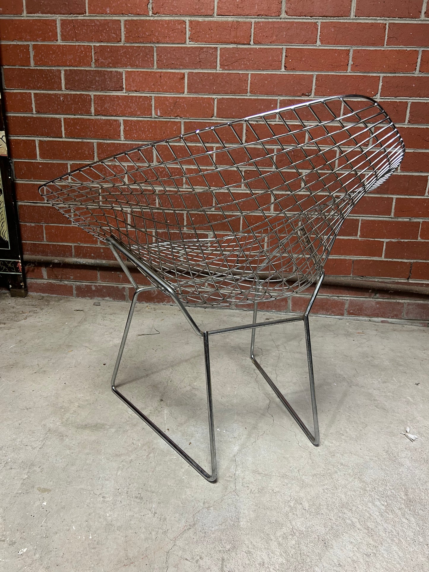 Bertoia Style Diamond Chair in Chrome