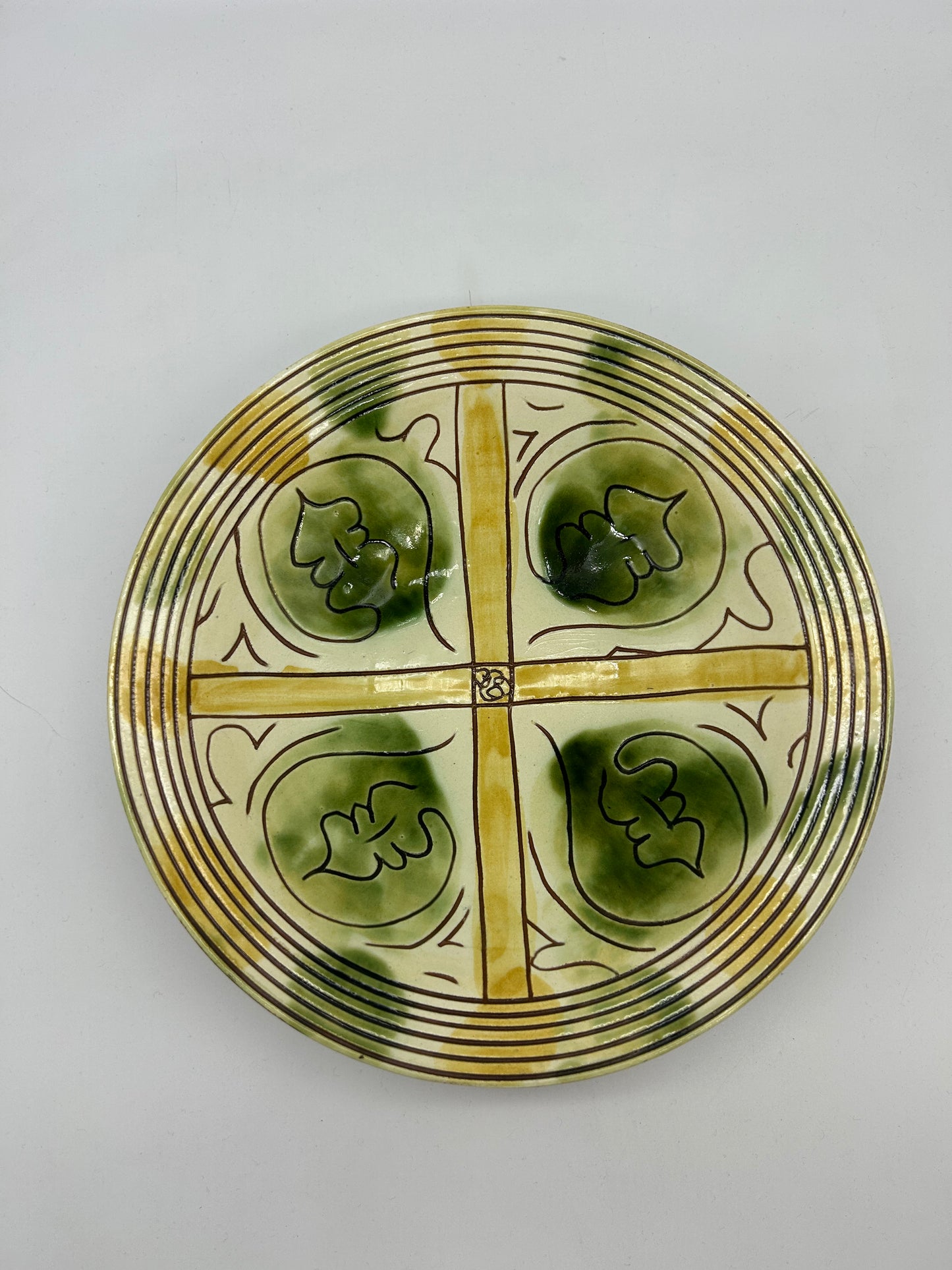 Decorative Plate – “Scraffitoware, 14th Century Larnuka Cyprus” Inscription (Modern Reproduction)