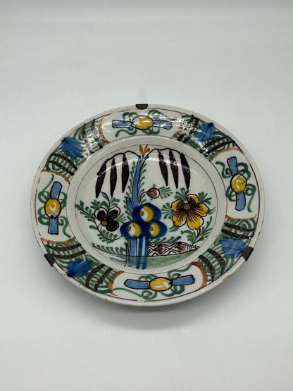 Hand‑Painted Decorative Plate – Unmarked, Fitted for Hanging