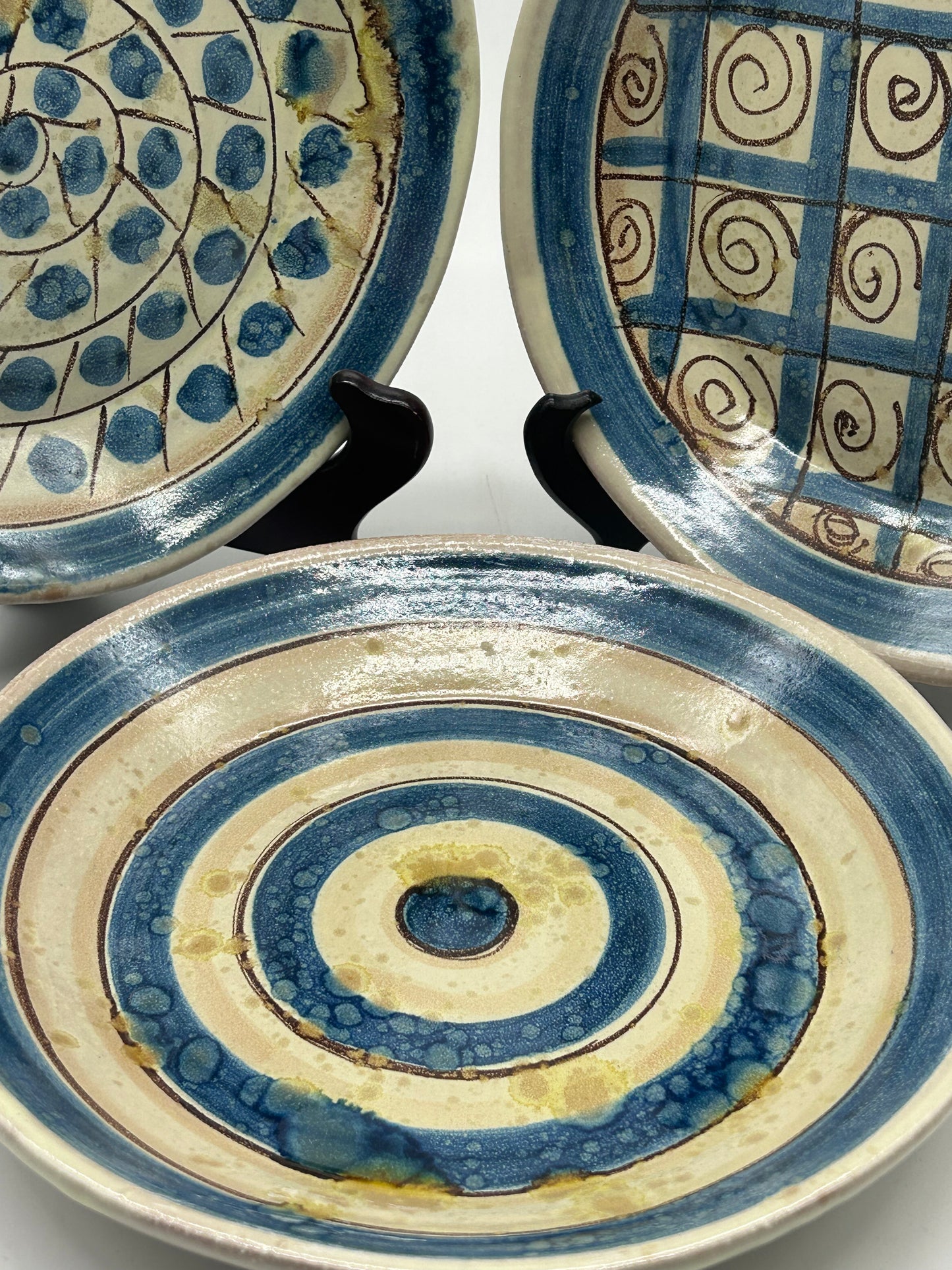 Set of 3 Hand‑Painted Alessi Ceramic Plates – Caltagirone, Italy