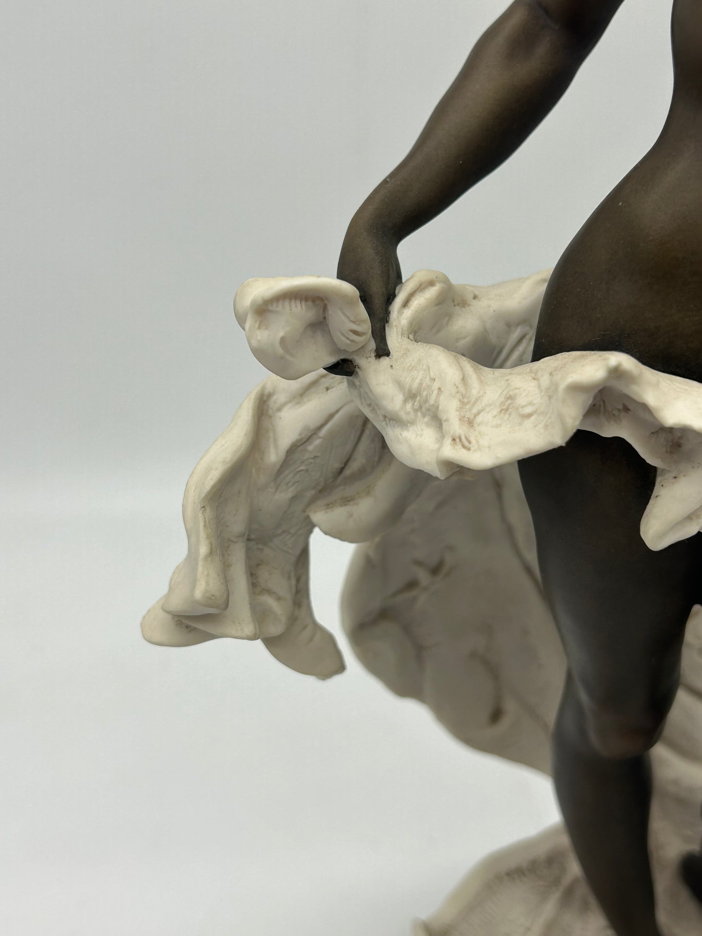 Giuseppe Armani “Florence” Figurine | 1996 Italian Sculpture, Original Base & Plaque