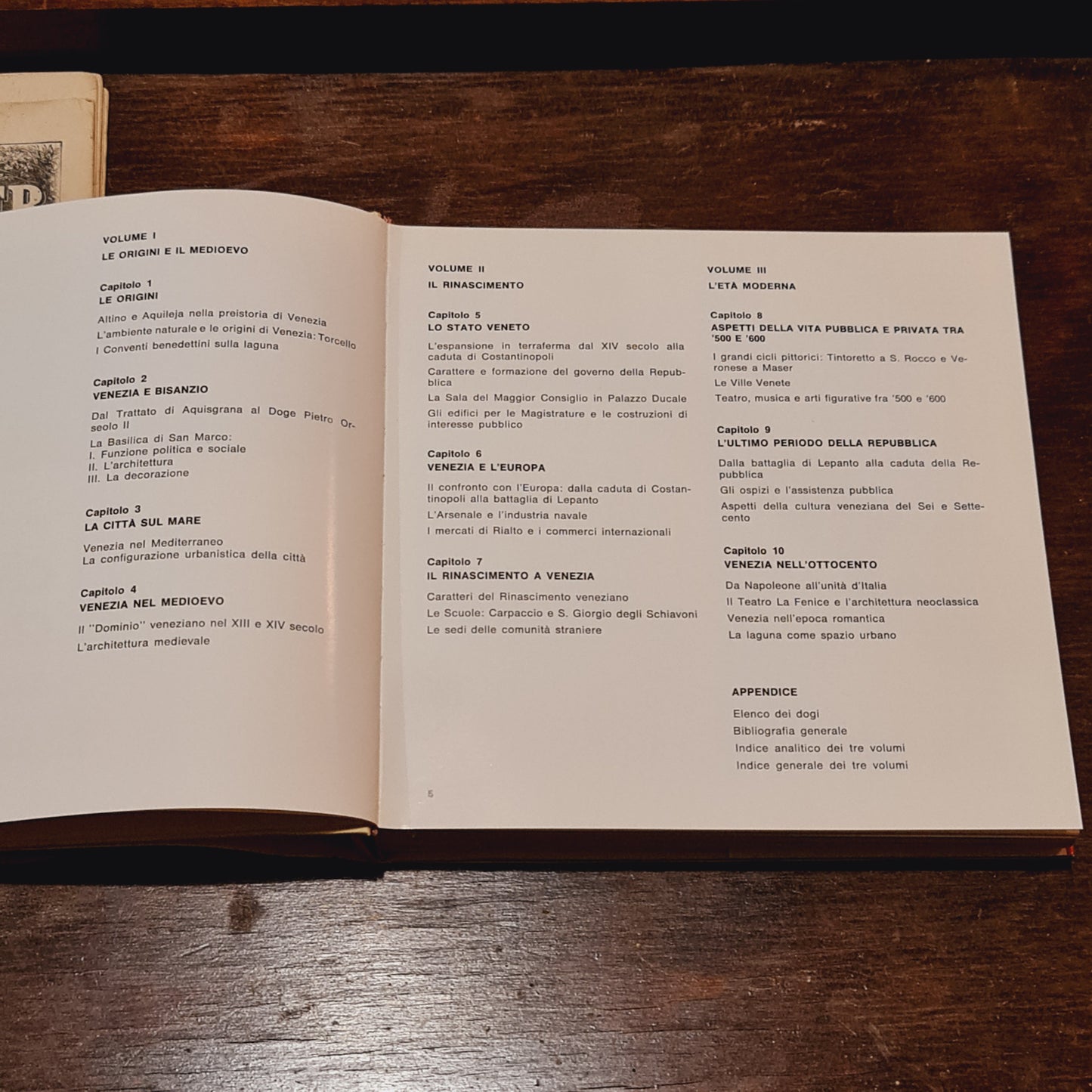 Civilta di Venezia Three Volumes in Italian