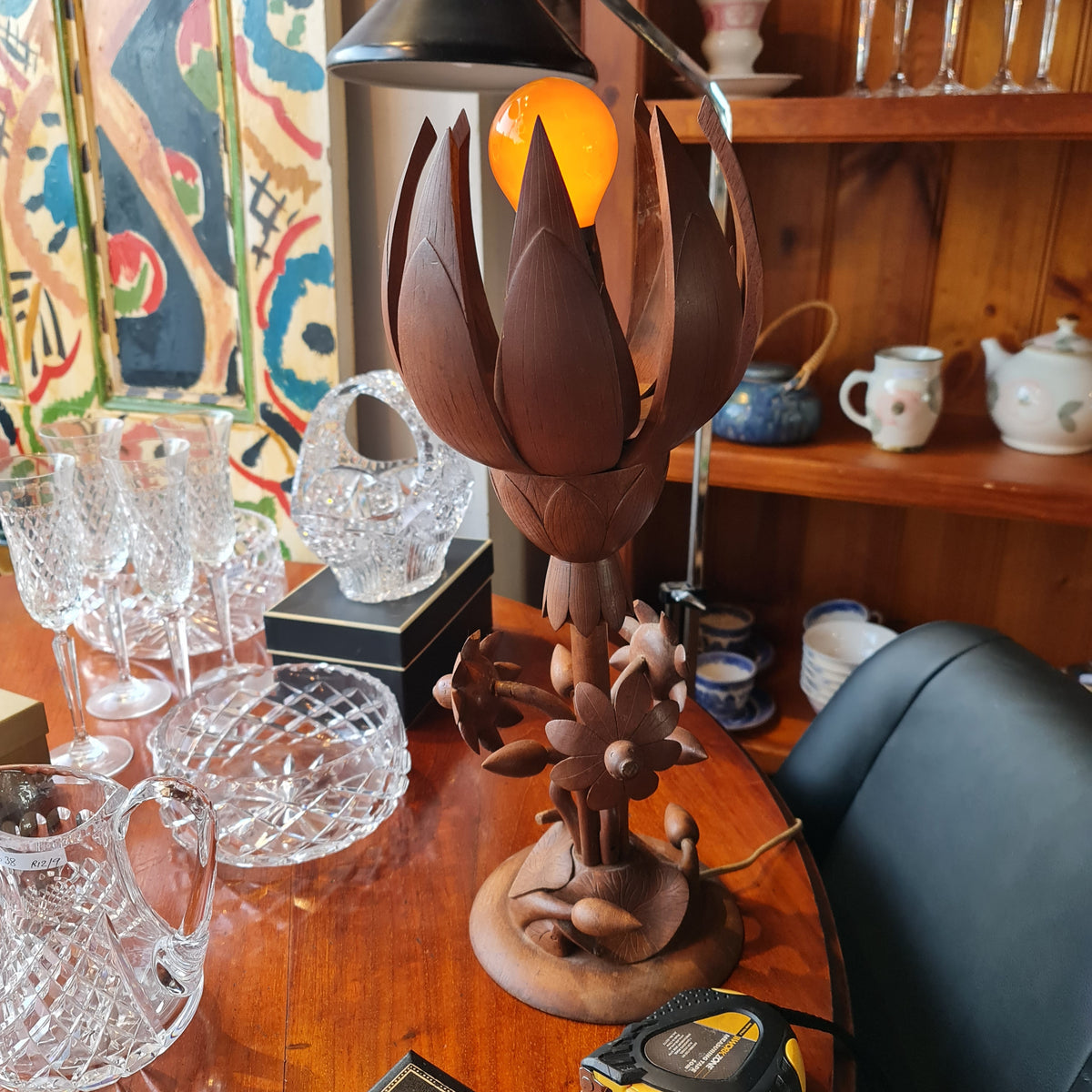 Table Lamp made from Wood in the Shape of a Flower