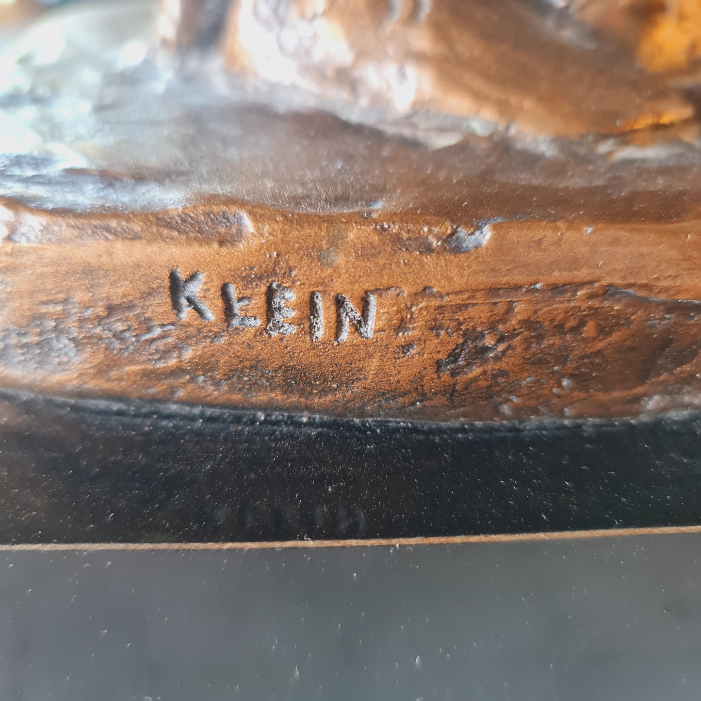 Statue of Lovers from Austin Products USA Klein