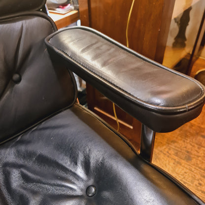Desk or Lobby Chair in the Style Of Eames Vintage Retro