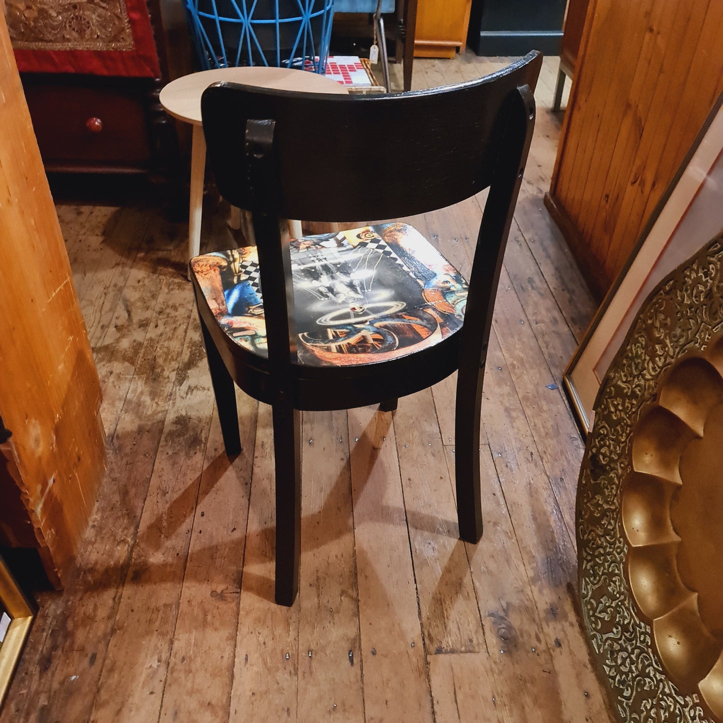 Art Design Chair by Geffrey Hales Metropolis