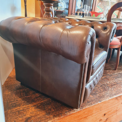 Leather Chesterfield Tub Armchair Buttoned Vintage Club