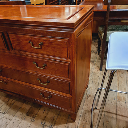 Chest of Drawers in Rosewood