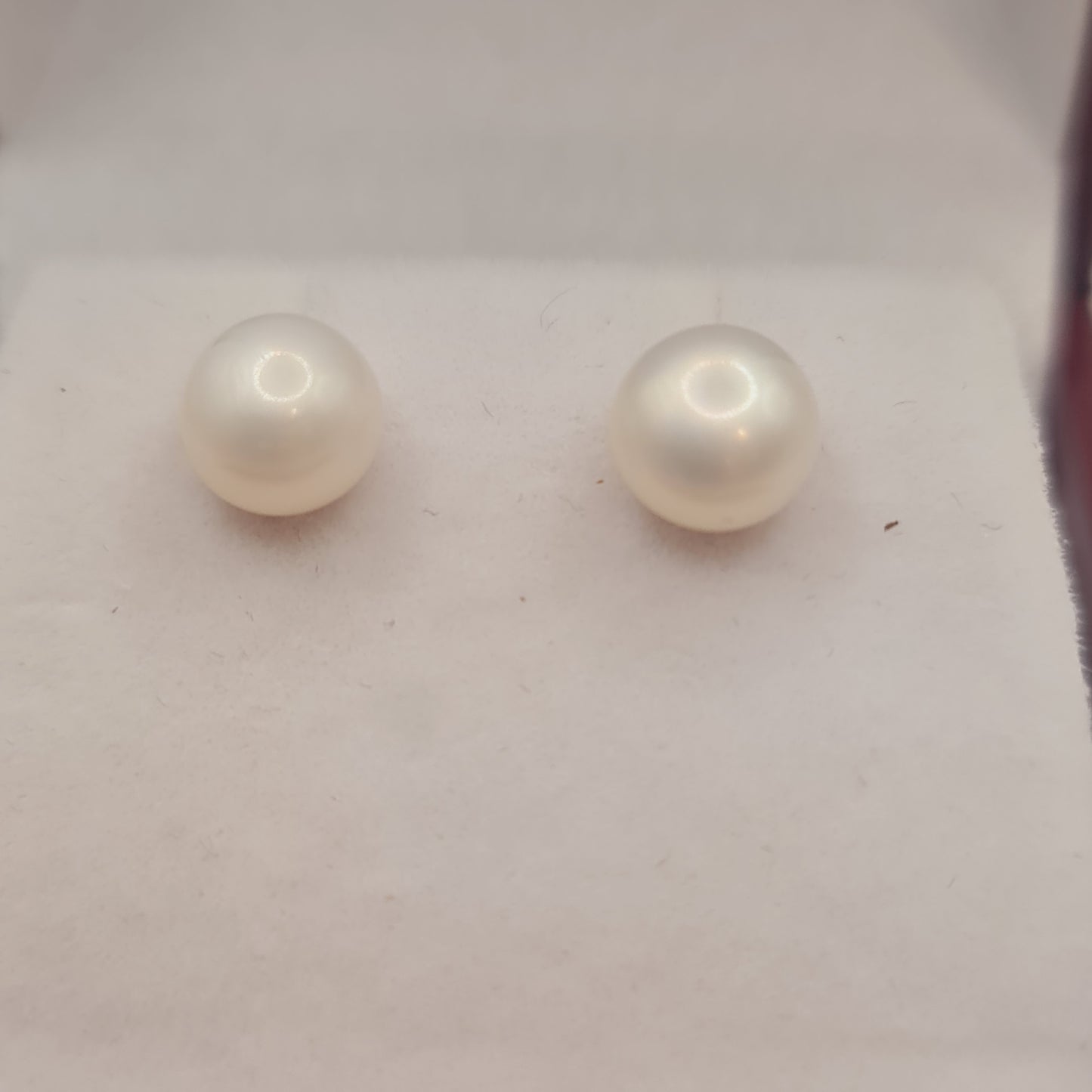 Pearl Studs Cultured