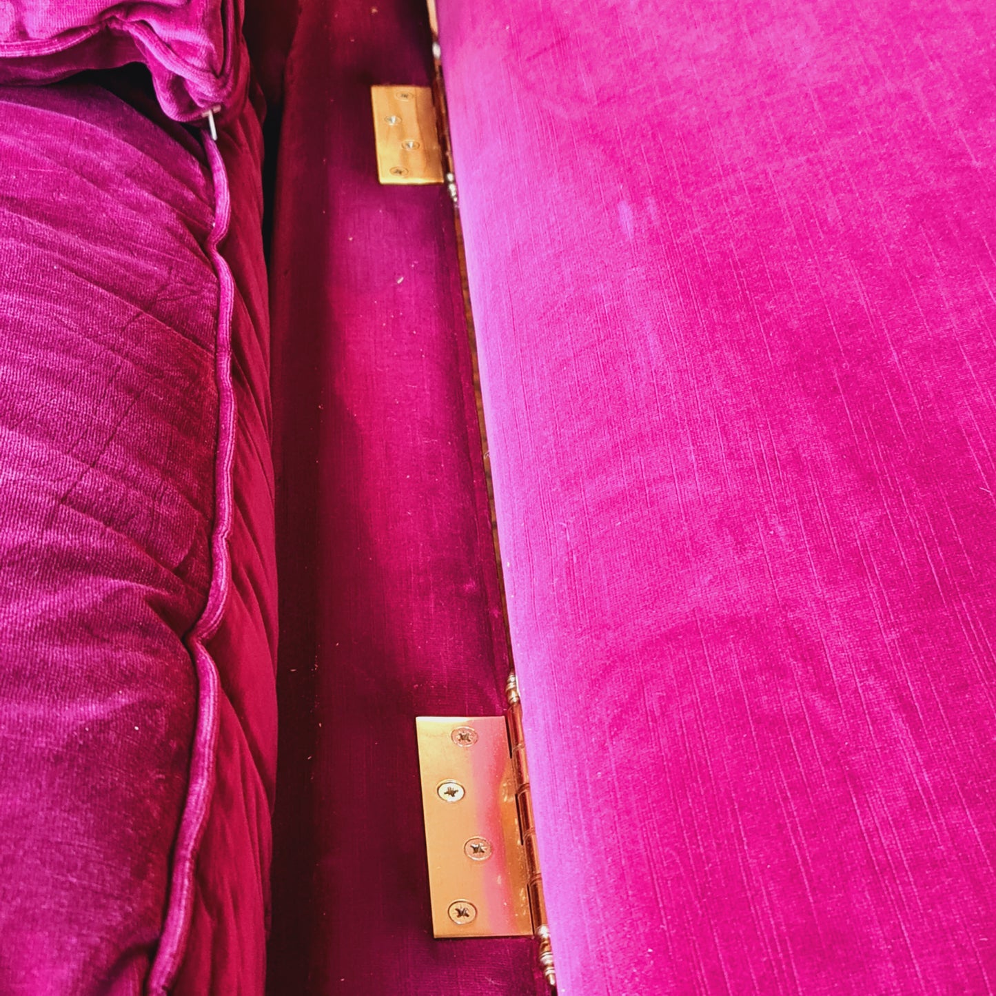 Couch or Sofa in the Knole Style with Feather Cushions Duresta England