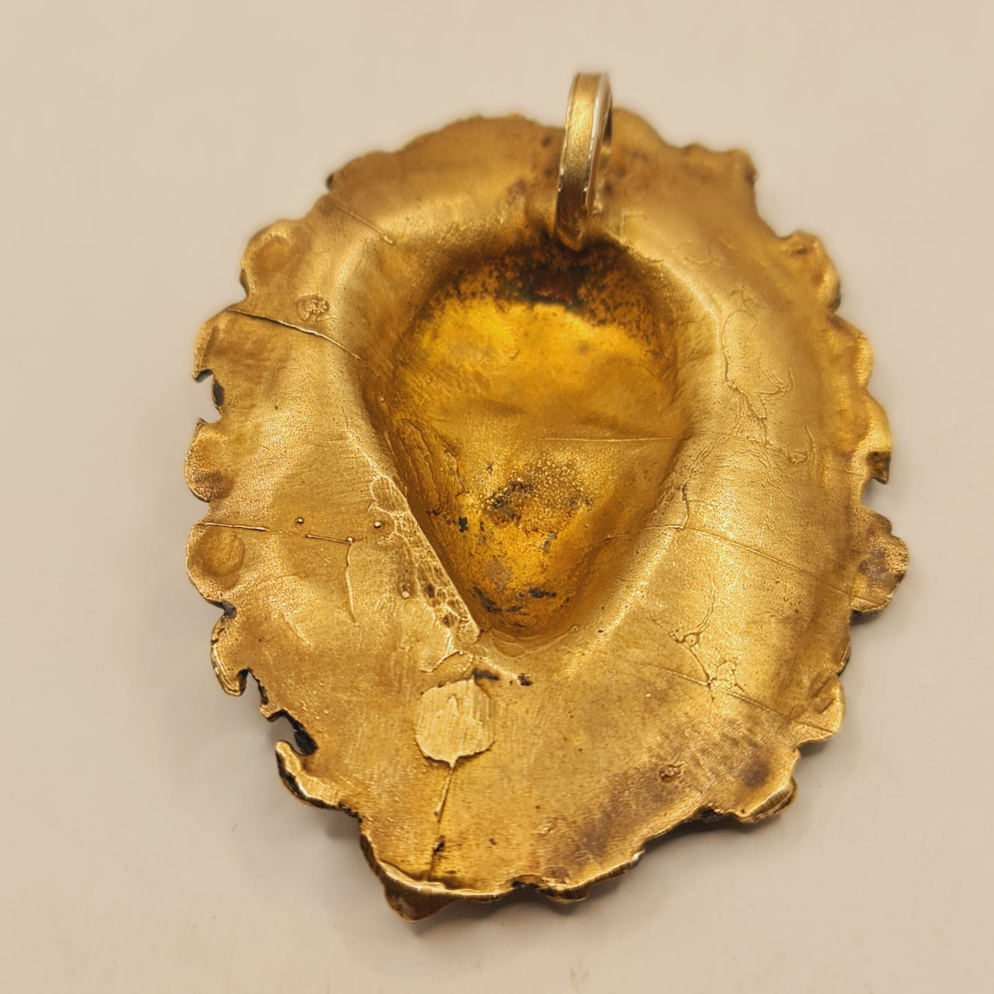 Pendant Gold Plate Classical