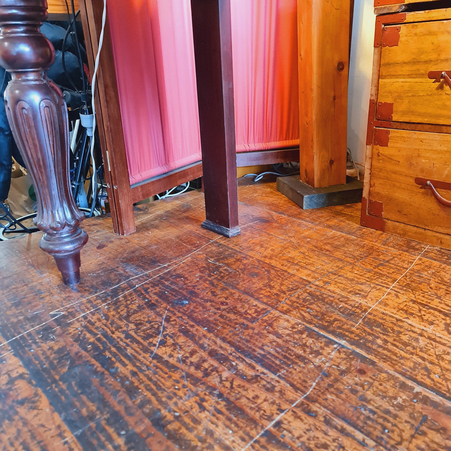 Antique Victorian Mahogany Serving Table for the Loungeroom or Sidetable in the Hallway