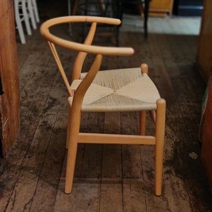 Replica of Hans Wegner 1949 Wishbone Chair