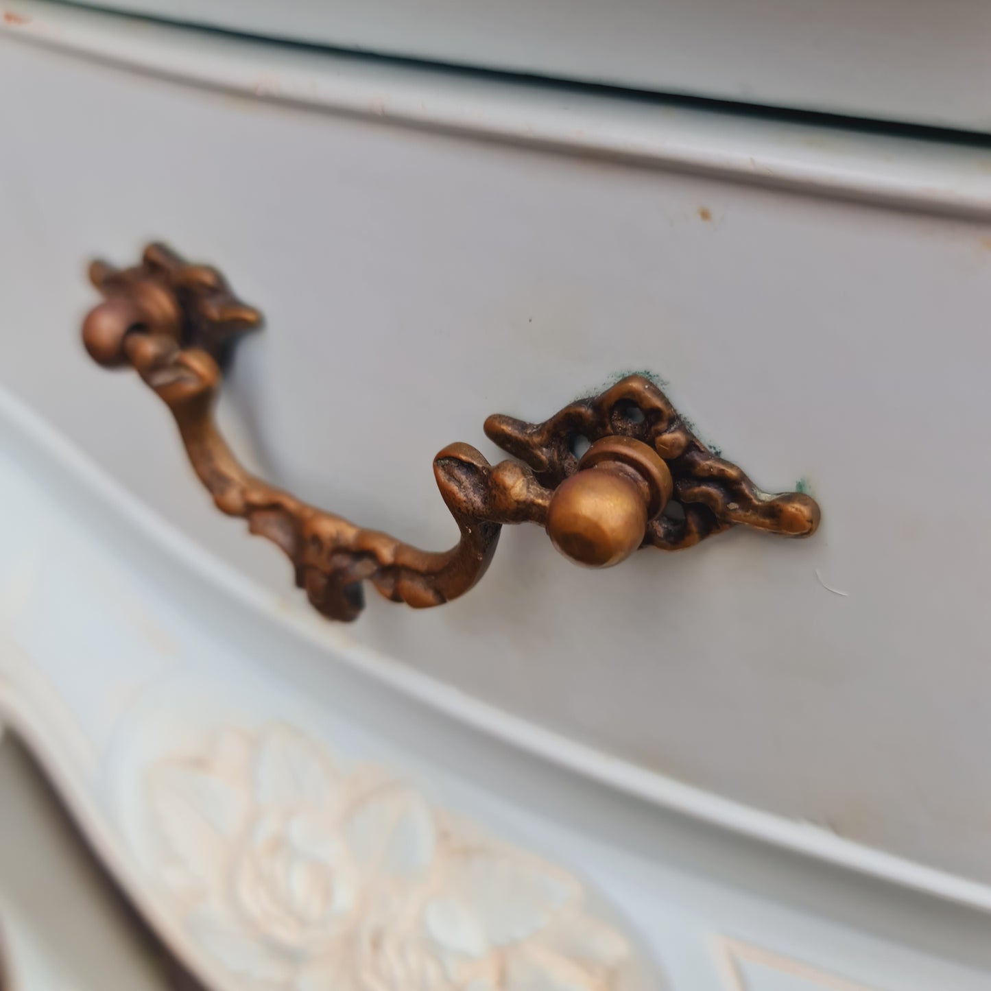 Bedside Tables Drawers with French Louis Style