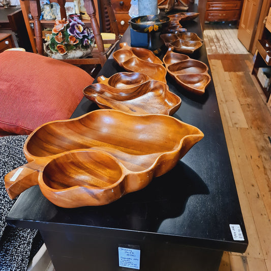 Assorted sizes of Wooden Bowls