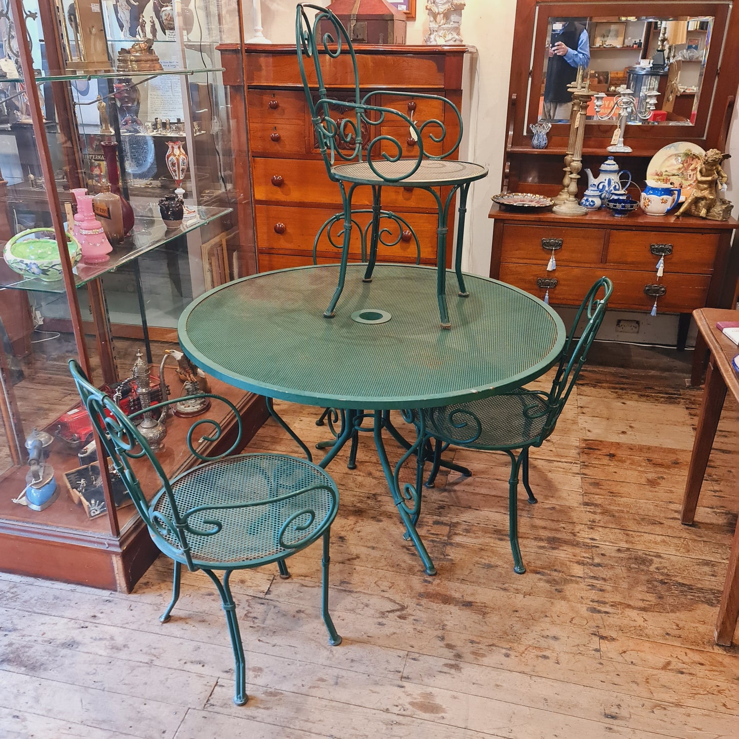 Garden Setting Round Table and Four Chairs Wrought Iron