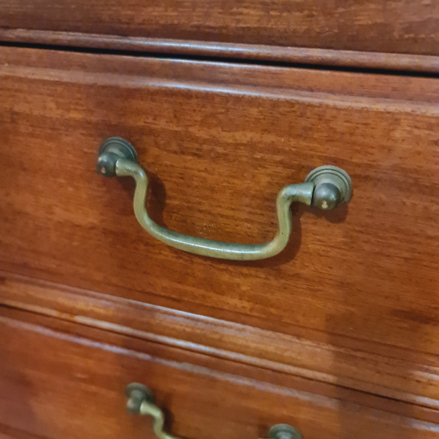 Chest of Drawers in Rosewood